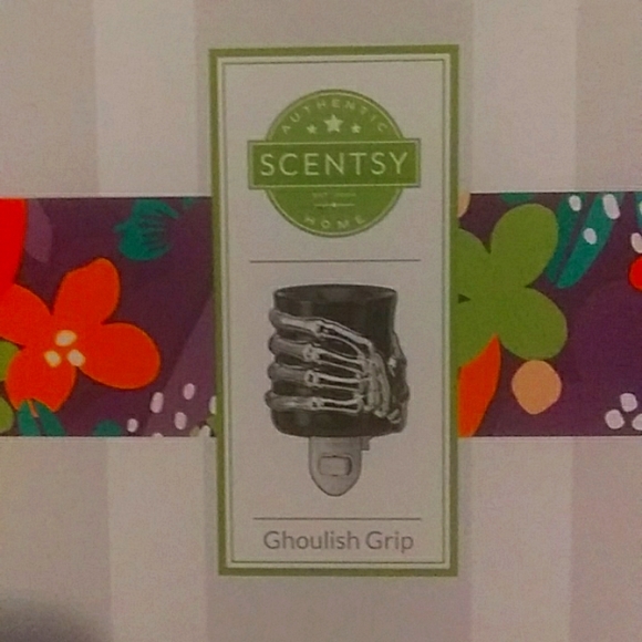 Scentsy Other - Ghoulish Grip Scentsy Mini Warmer